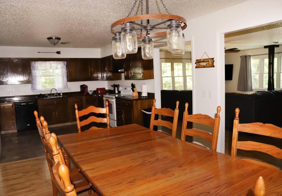 3 Bedroom Vacation Home Next To Silver Dollar City Branson Bagian luar foto